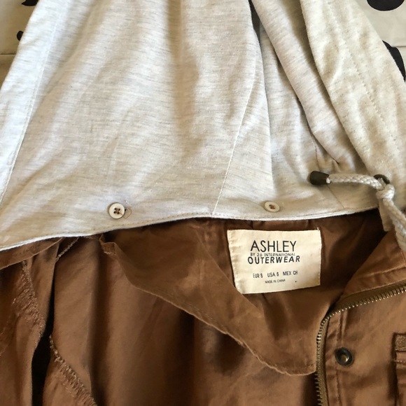 Jacket! - Picture 4 of 4